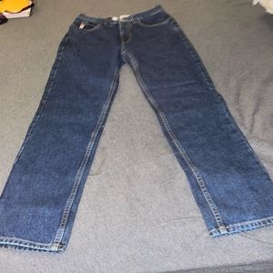 Guess jeans size 27. Dark denim. Mint